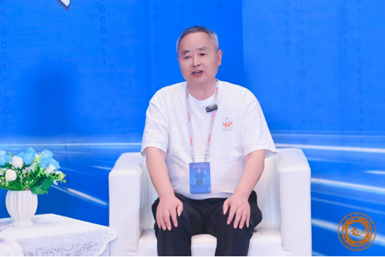 第二十六届世纪大采风品牌人物年度盛典在厦门圆满举行  丹阳市玉汝于成慈善基金会发起人恽汝成受邀出席